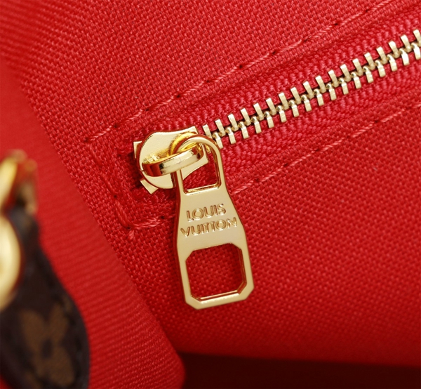 ルイヴィトンバッグ着用イメージ